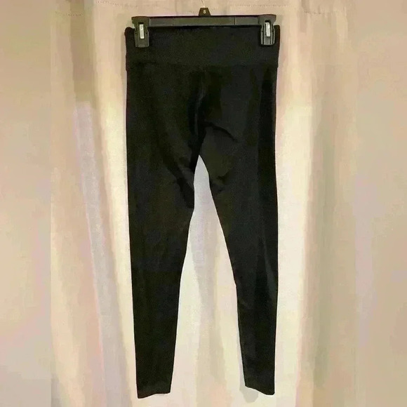 Women Pink Victoria Secret - Picture 3 of 3